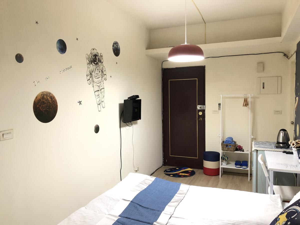 Apartament Feng Jia Kitty House Taizhong Zewnętrze zdjęcie